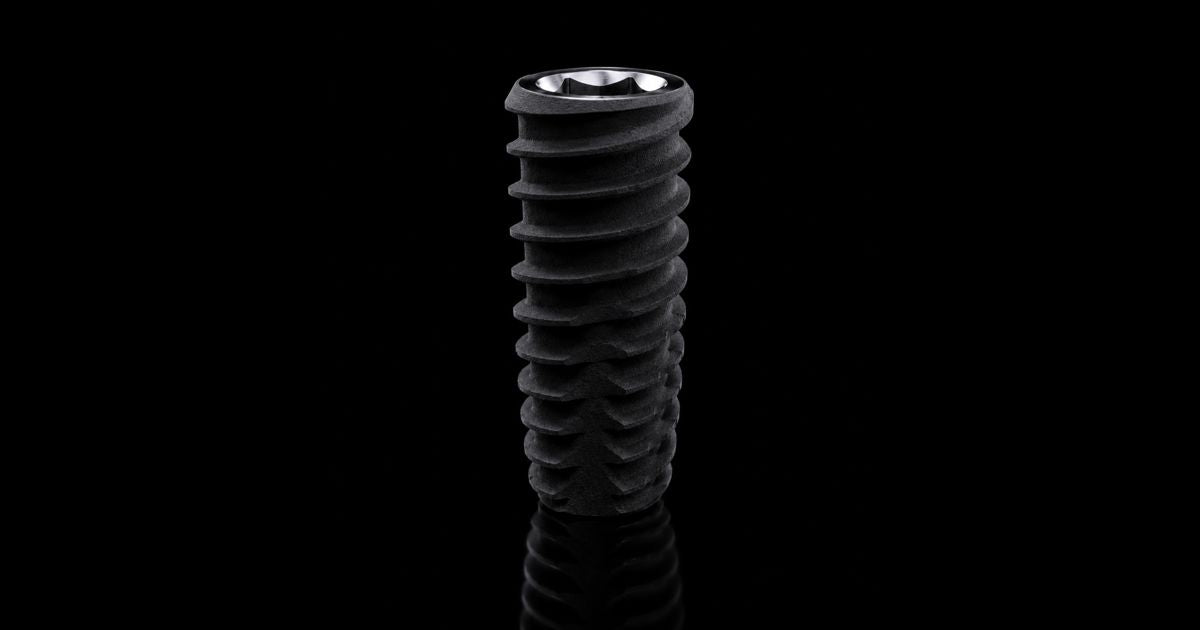 Implante dental CORE1 SLA titanio negro hexágono interno rosca profunda